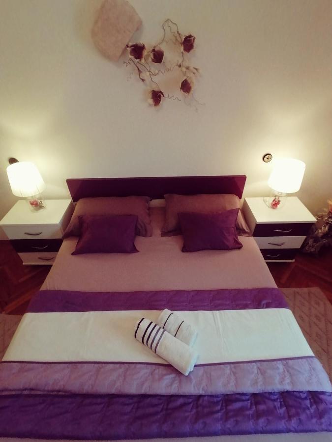 חוואר Apartmani Niki Hvar מראה חיצוני תמונה