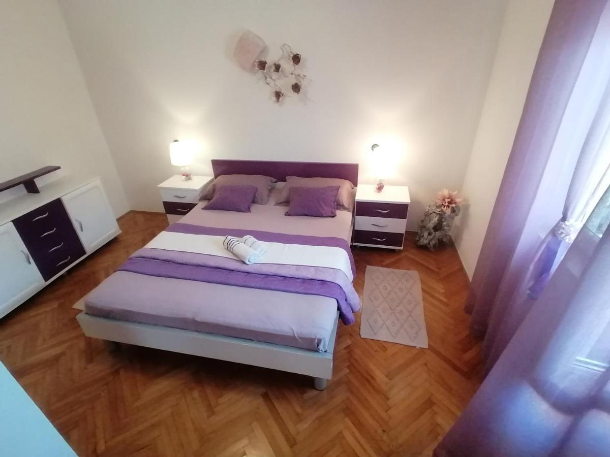 חוואר Apartmani Niki Hvar מראה חיצוני תמונה
