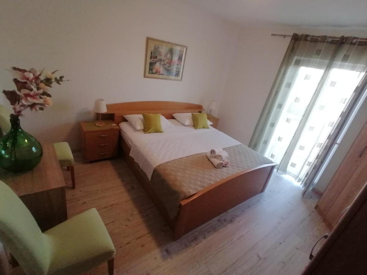 חוואר Apartmani Niki Hvar מראה חיצוני תמונה