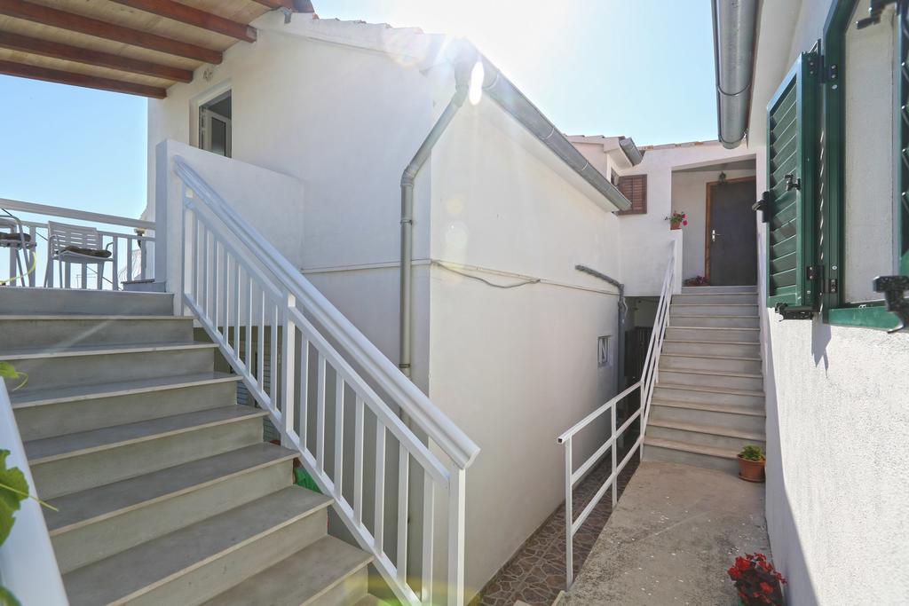 חוואר Apartmani Niki Hvar חדר תמונה