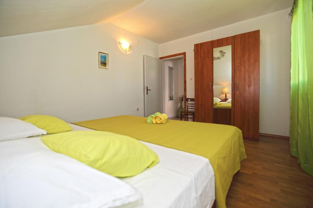 חוואר Apartmani Niki Hvar חדר תמונה