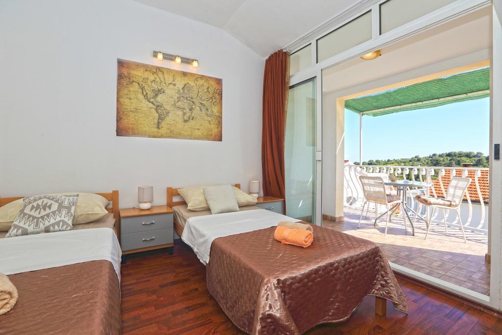 חוואר Apartmani Niki Hvar חדר תמונה