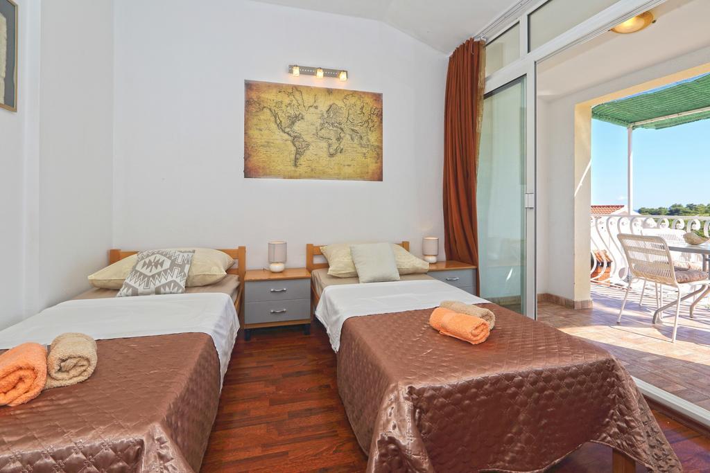 חוואר Apartmani Niki Hvar חדר תמונה
