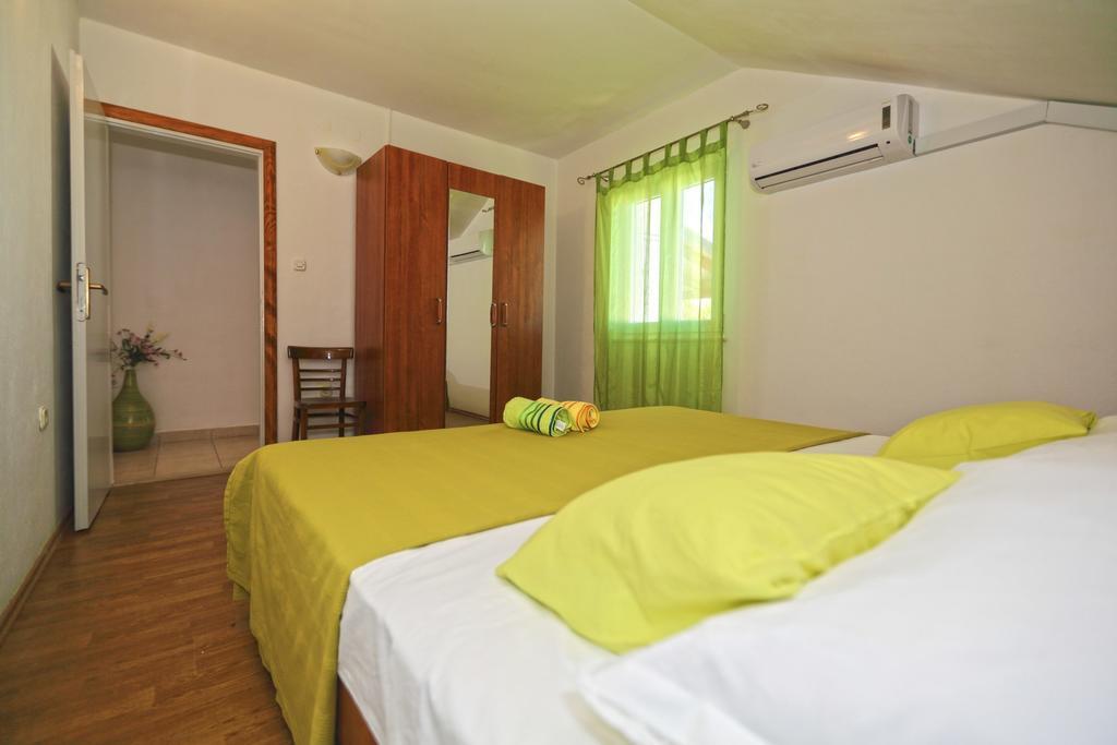 חוואר Apartmani Niki Hvar חדר תמונה