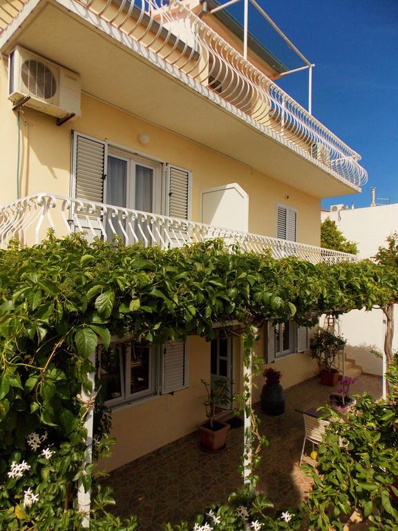 חוואר Apartmani Niki Hvar מראה חיצוני תמונה