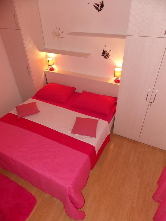 חוואר Apartmani Niki Hvar מראה חיצוני תמונה